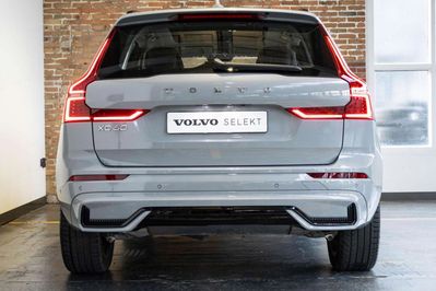 Volvo XC60 B5 AWD Ultra Dark