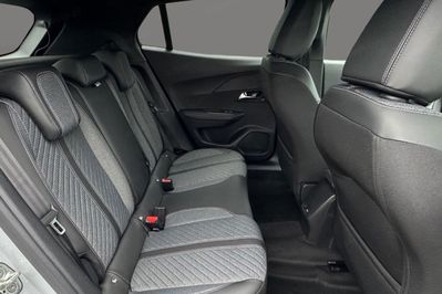 Peugeot 2008 Allure e-DCS 1.2 mHEV