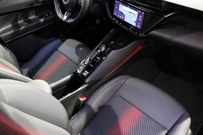 Alfa Romeo Junior 1.2 Ibrida