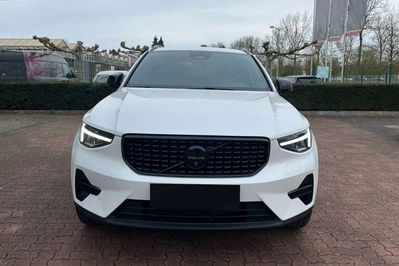 Volvo XC40 B4 Plus Black Edition