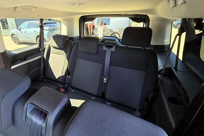 Peugeot Traveller Long L2H1 Business EAT8