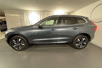 Volvo XC60 B5 AWD Plus Bright
