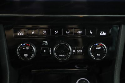 Skoda Superb 2.0 Tdi Scr L&K