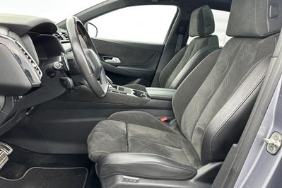 DS DS 7 Performance Line 1.5 BlueHDI AT