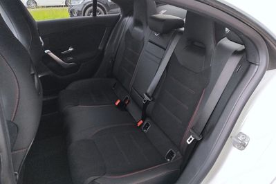 Mercedes CLA 200 AMG Line 7G-DCT