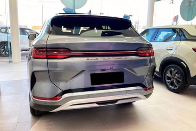 BYD Seal U DM-i  Design AWD