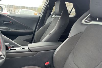 Toyota C-HR 2.0 PHEV GR Sport