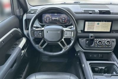 Land Rover Defender 110 3.0 P400 First Edition