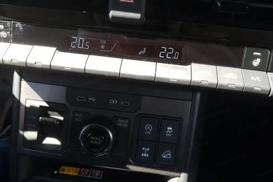 Toyota HiLux mHEV Double Cab Invincible 4x4 aut