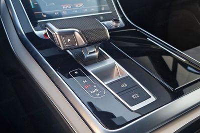 Audi Q7 SQ7 TDI quattro