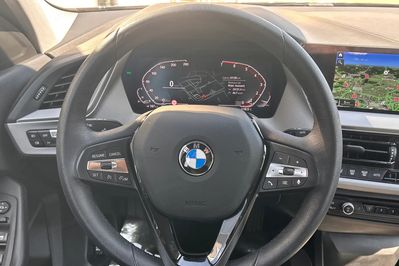 BMW Seria 1 118i Advantage aut