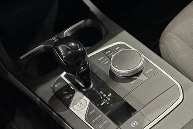 BMW Seria 1 118i Advantage