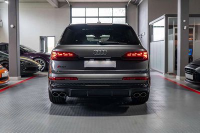 Audi Q7 SQ7 TFSI quattro