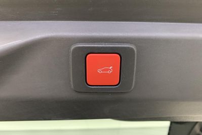 Peugeot 3008 GT 1.2 mHEV e-DCS6