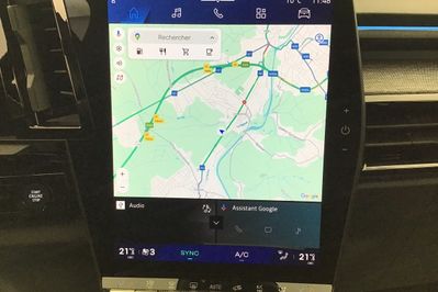 Renault Austral Techno 1.2 Hybrid AT