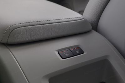 Volvo XC60 T6 Plug-In Hybrid AWD Ultra Bright