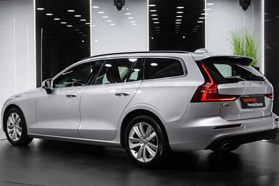 Volvo V60 B4 D Momentum Pro