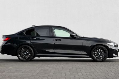 BMW Seria 3 330i xDrive M Sport