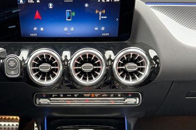 Mercedes GLA 200 AMG Line