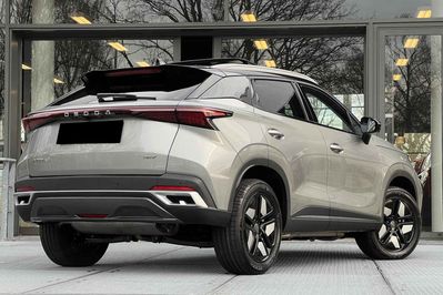 Omoda 5 1.5 T-GDI Hybrid Premium DHT