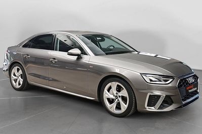 Audi A4 40 TDI S Line