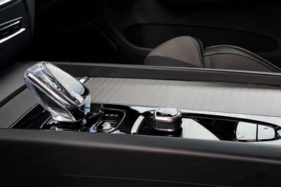 Volvo XC60 T6 Plug-In Hybrid AWD Plus Dark