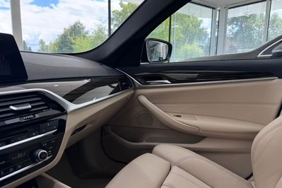 BMW Seria 5 Touring 530i xDrive