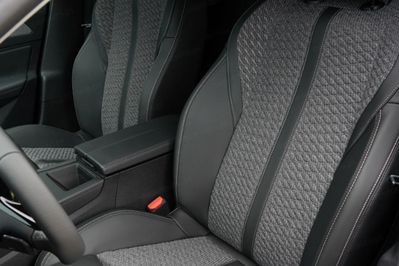 Peugeot 308 Allure 1.2 mHEV e-DCS6