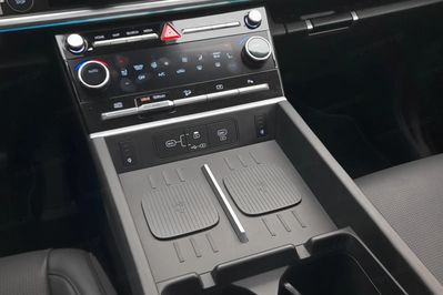 Hyundai Santa Fe 1.6 T-GDI HEV Platinum 4WD aut 7os.