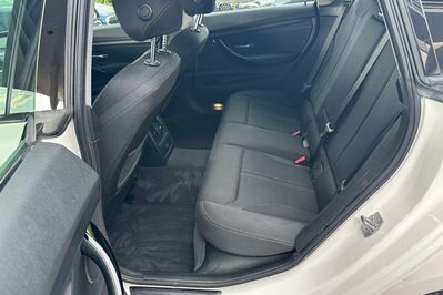 BMW Seria 3 Gran Turismo 320d xDrive Advantage aut