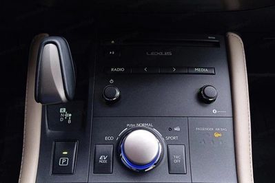 Lexus CT 200h Elegance