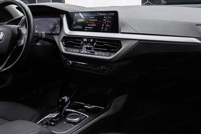 BMW Seria 1 118i Advantage aut