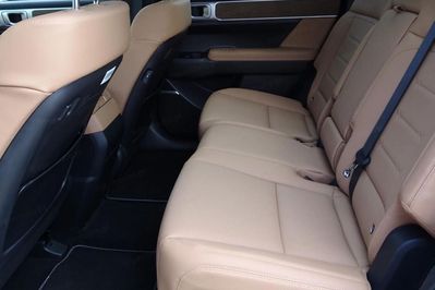 Hyundai Santa Fe 1.6 T-GDI HEV Platinum 4WD aut 5os.