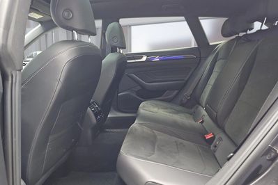 Volkswagen Arteon 2.0 TSI R-Line DSG