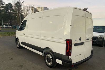 Renault Master L2H2 Extra AT9