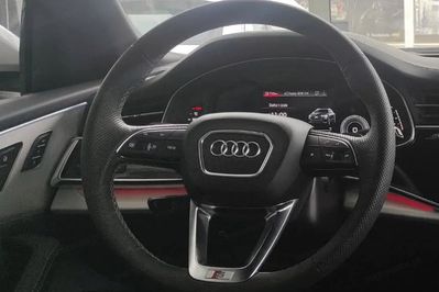 Audi Q8 45 TDI mHEV quattro Tiptronic