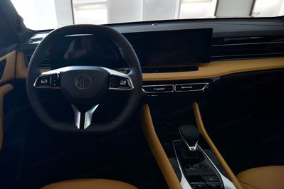 MG HS 1.5T PHEV Exclusive aut