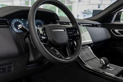 Land Rover Range Rover Velar P400e Dynamic HSE