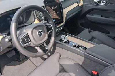 Volvo XC60 B5 B AWD Plus Bright aut