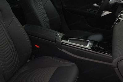 Mercedes CLA 200
