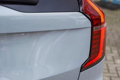 Volvo XC90 B5 AWD Ultra Black Edition