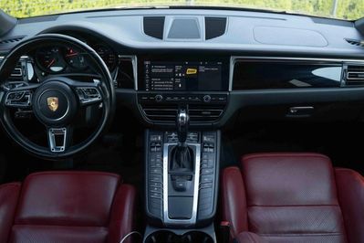 Porsche Macan Standard