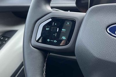 Ford Explorer Premium 77kWh RWD