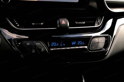 Toyota C-HR 1.8 Hybrid Style