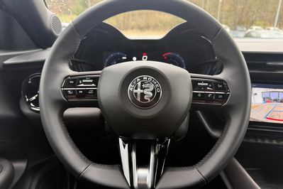 Alfa Romeo Junior 1.2 Ibrida