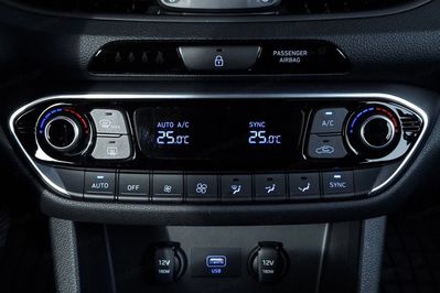 Hyundai i30 1.0 T-GDI Smart DCT