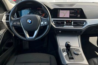 BMW Seria 3 318d Advantage aut