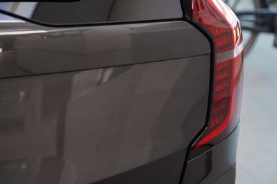 Volvo XC90 B5 AWD Ultra Bright