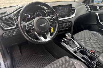 Kia Ceed L 1.5 T-GDI  DCT