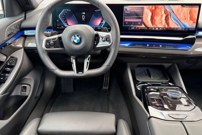 BMW Seria 5 530d xDrive mHEV aut